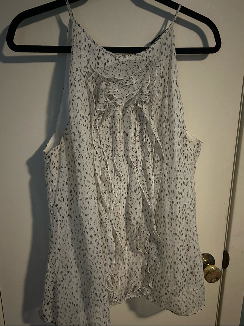 *2 for $15* Ann Taylor Large Light Cream Ruffle Front Sleeveless Top
